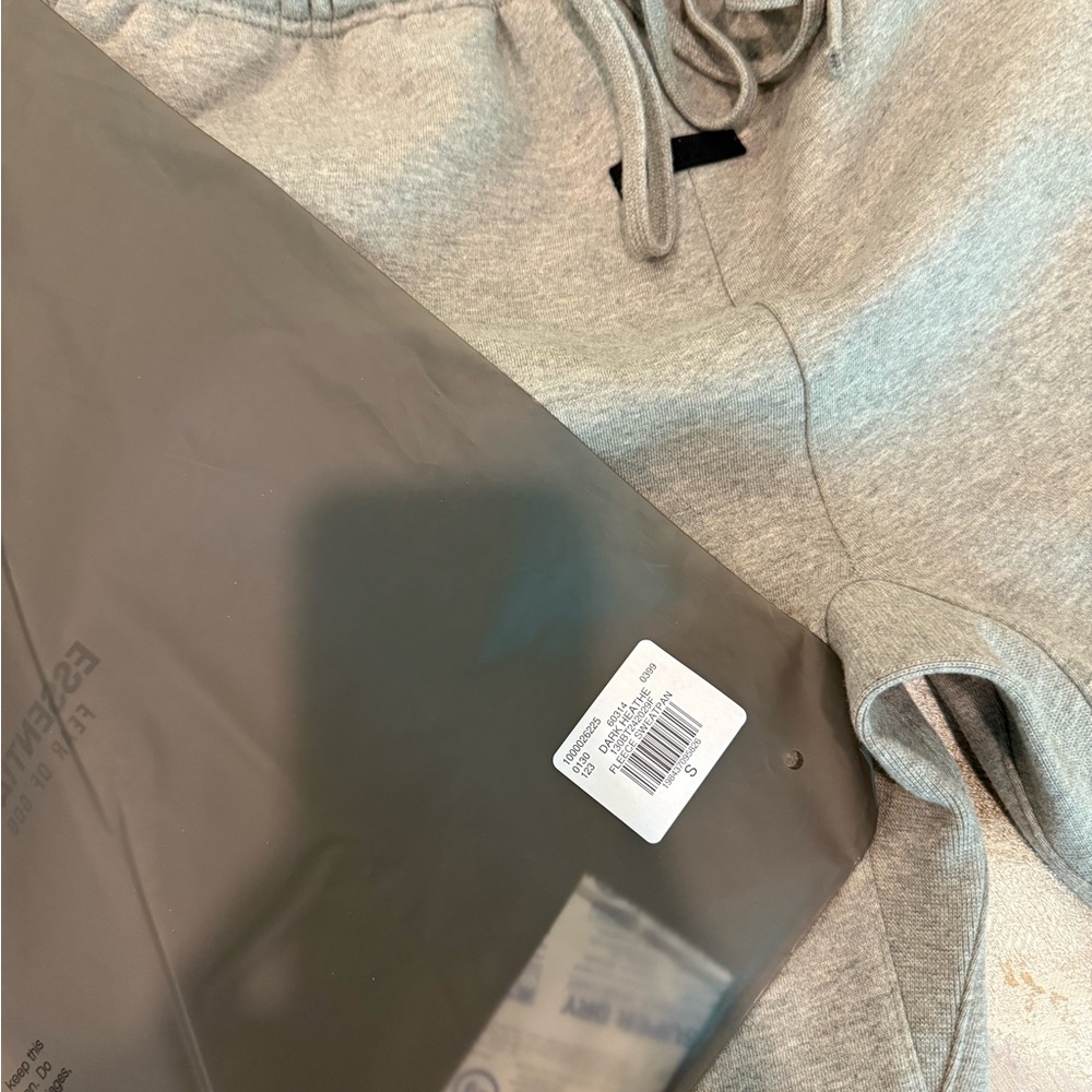Essentials Fear of God Fleece Sweatpants - Picture 3 of 7